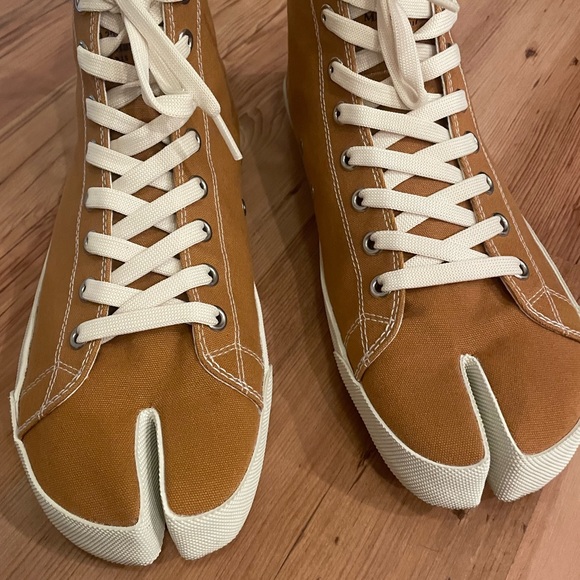 Margiela Tabi Sneakers - Picture 3 of 14